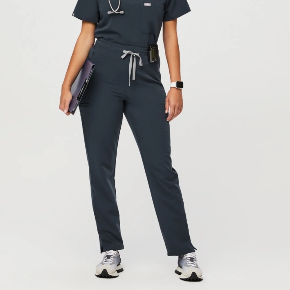 ‼️SALE - Wear Figs Size MEDIUM/TALL Dark Harbor Scrub Bottoms